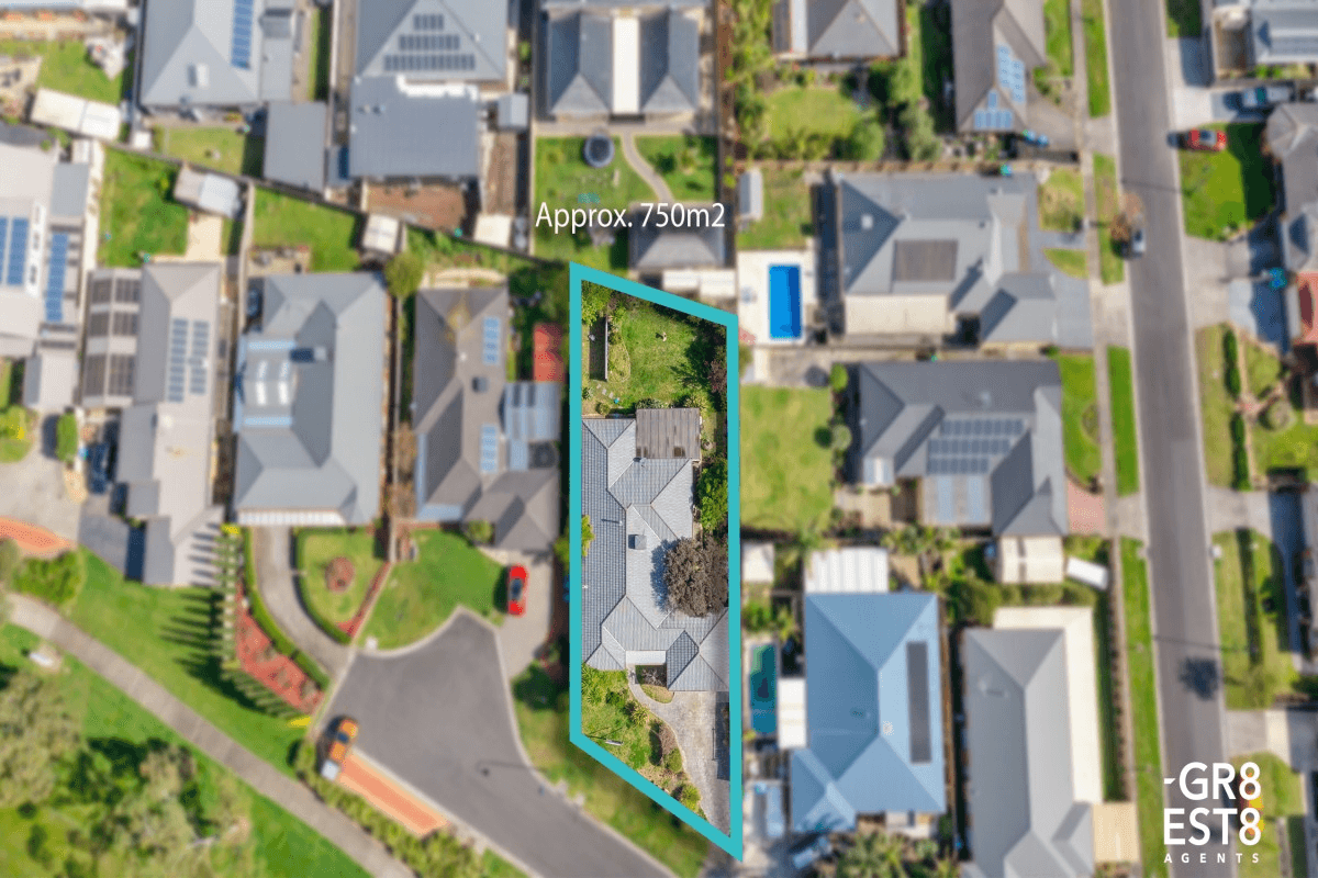 12 Saunton Drive, CRANBOURNE, VIC 3977