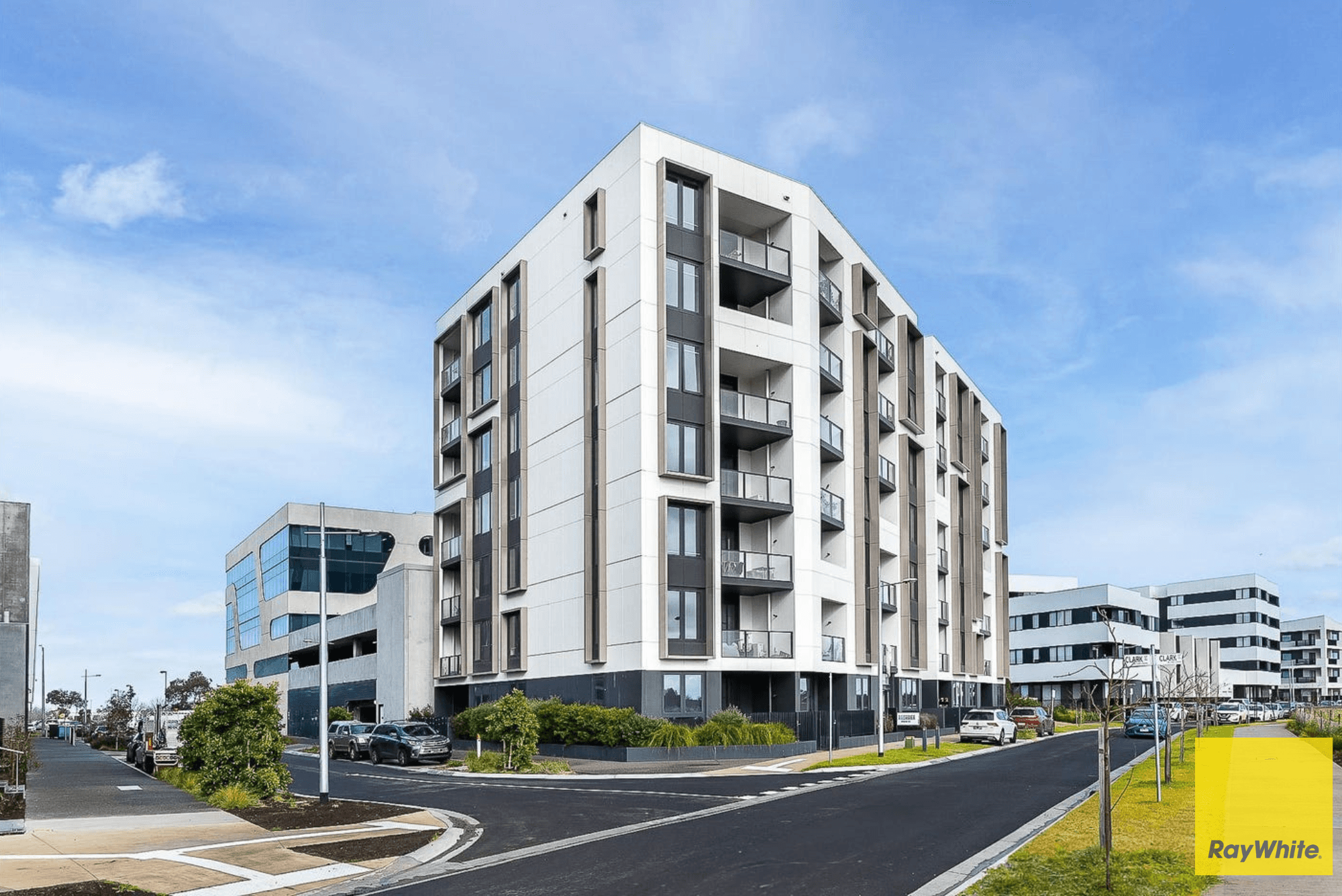 402/30 clark street, WILLIAMS LANDING, VIC 3027