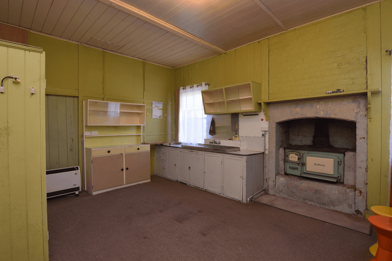 5 Logan Street, TENTERFIELD, NSW 2372