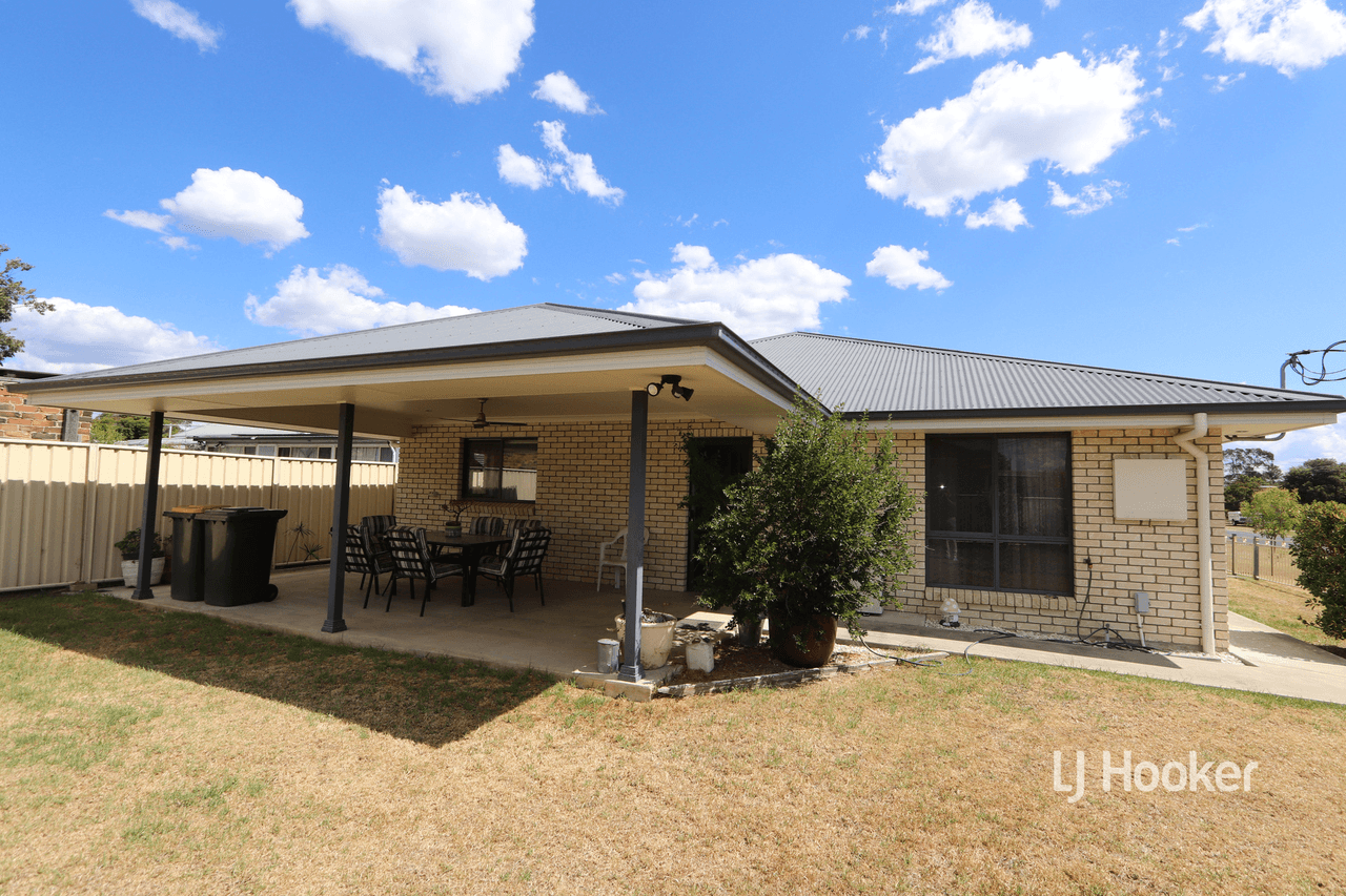 72 Wood Street, INVERELL, NSW 2360