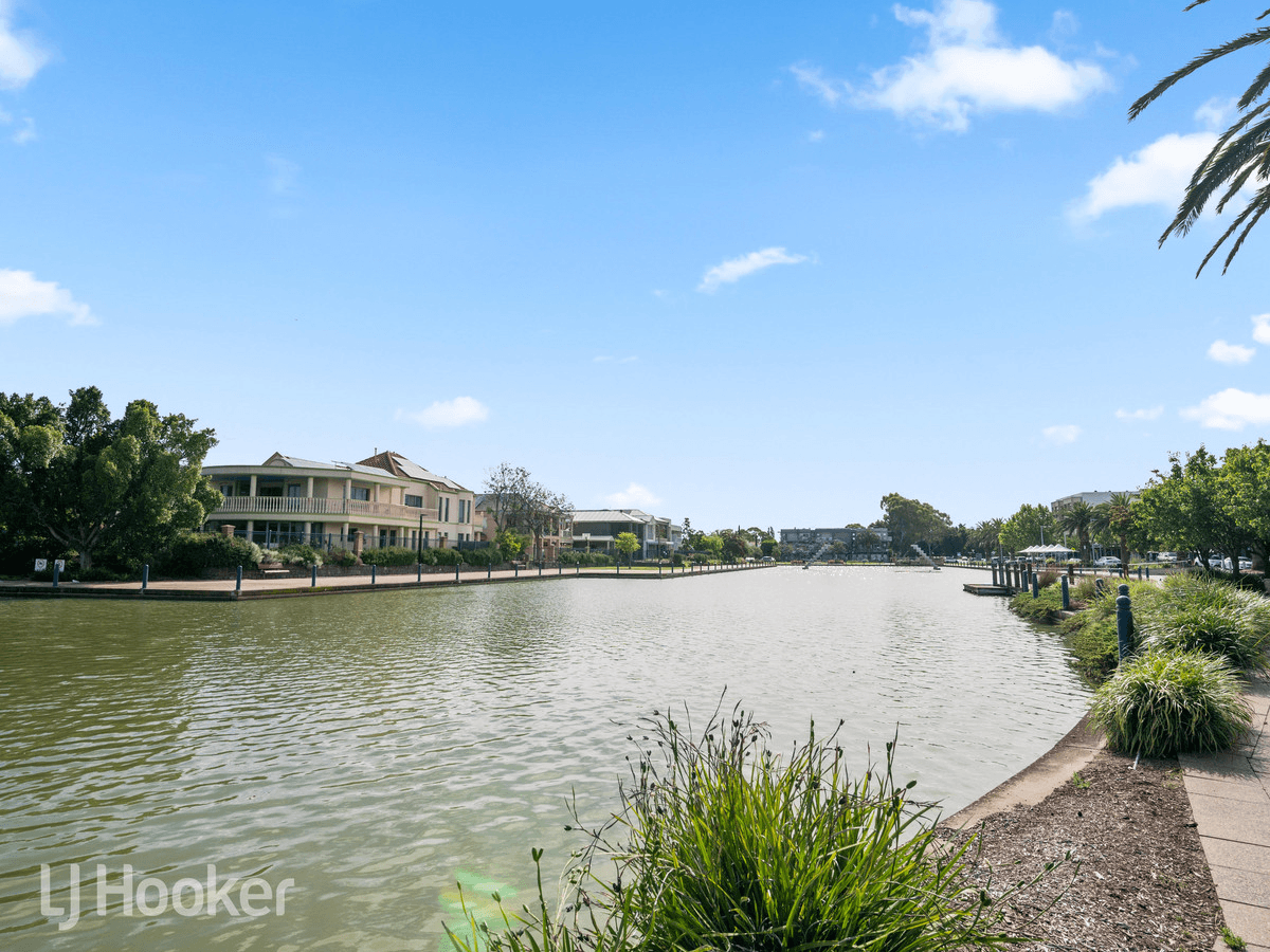 108/30-34 Garden Terrace, MAWSON LAKES, SA 5095