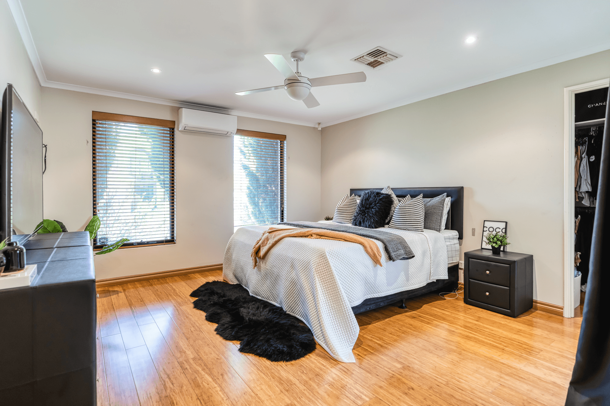 19 Heliconia Turn, Stirling, WA 6021