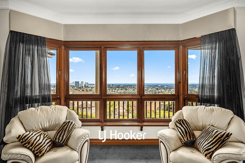 24 Glenshee Place, GLENHAVEN, NSW 2156