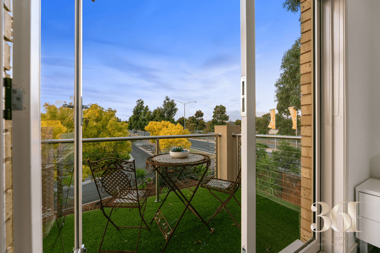 42 Cassan Way, CAROLINE SPRINGS, VIC 3023