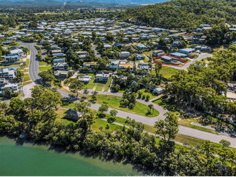 1 Tamara Court, BOYNE ISLAND, QLD 4680