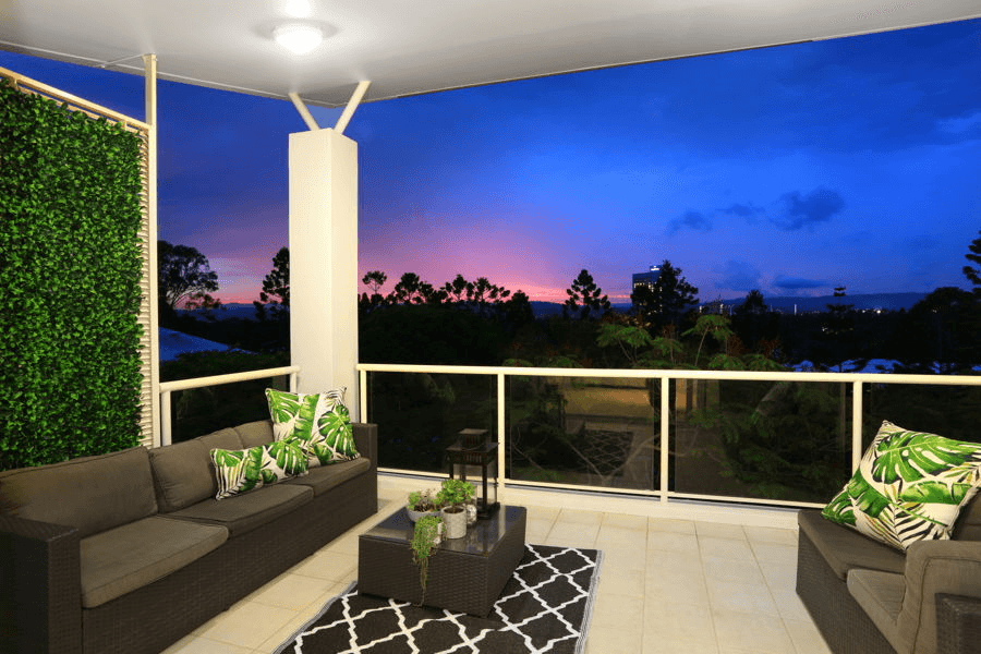 4137 Archer Hill Drive, BENOWA, QLD 4217