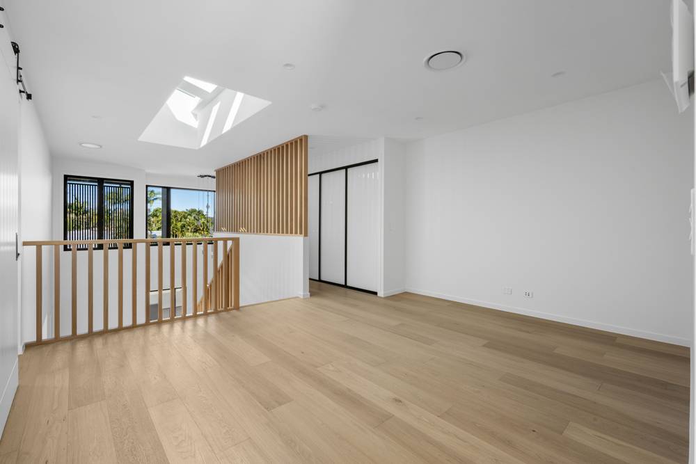 45 Razorbill Street, BURLEIGH WATERS, QLD 4220