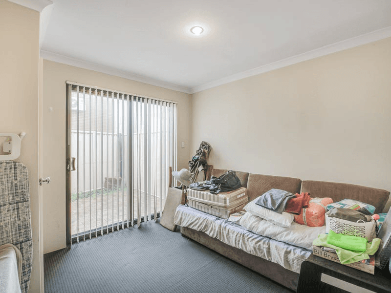 1/402 Flinders Street, NOLLAMARA, WA 6061