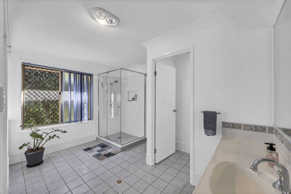 26 Newsky Court, DEEBING HEIGHTS, QLD 4306