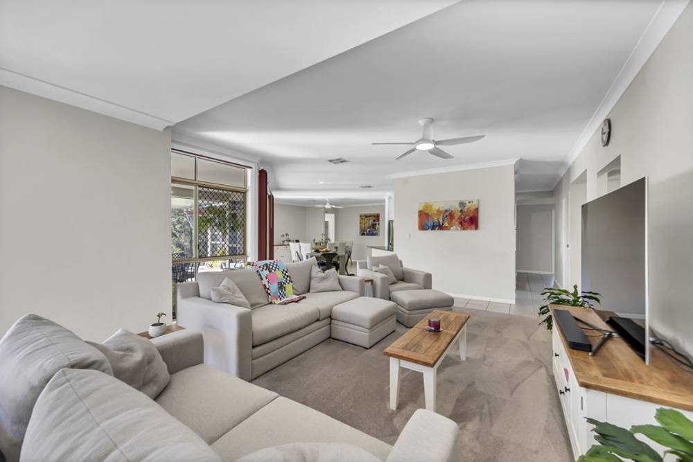 26 Newsky Court, DEEBING HEIGHTS, QLD 4306