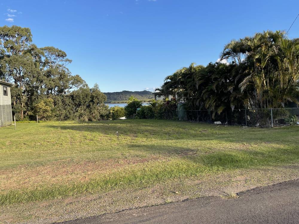 66 Canaipa Point Dr, Russell Island, QLD 4184
