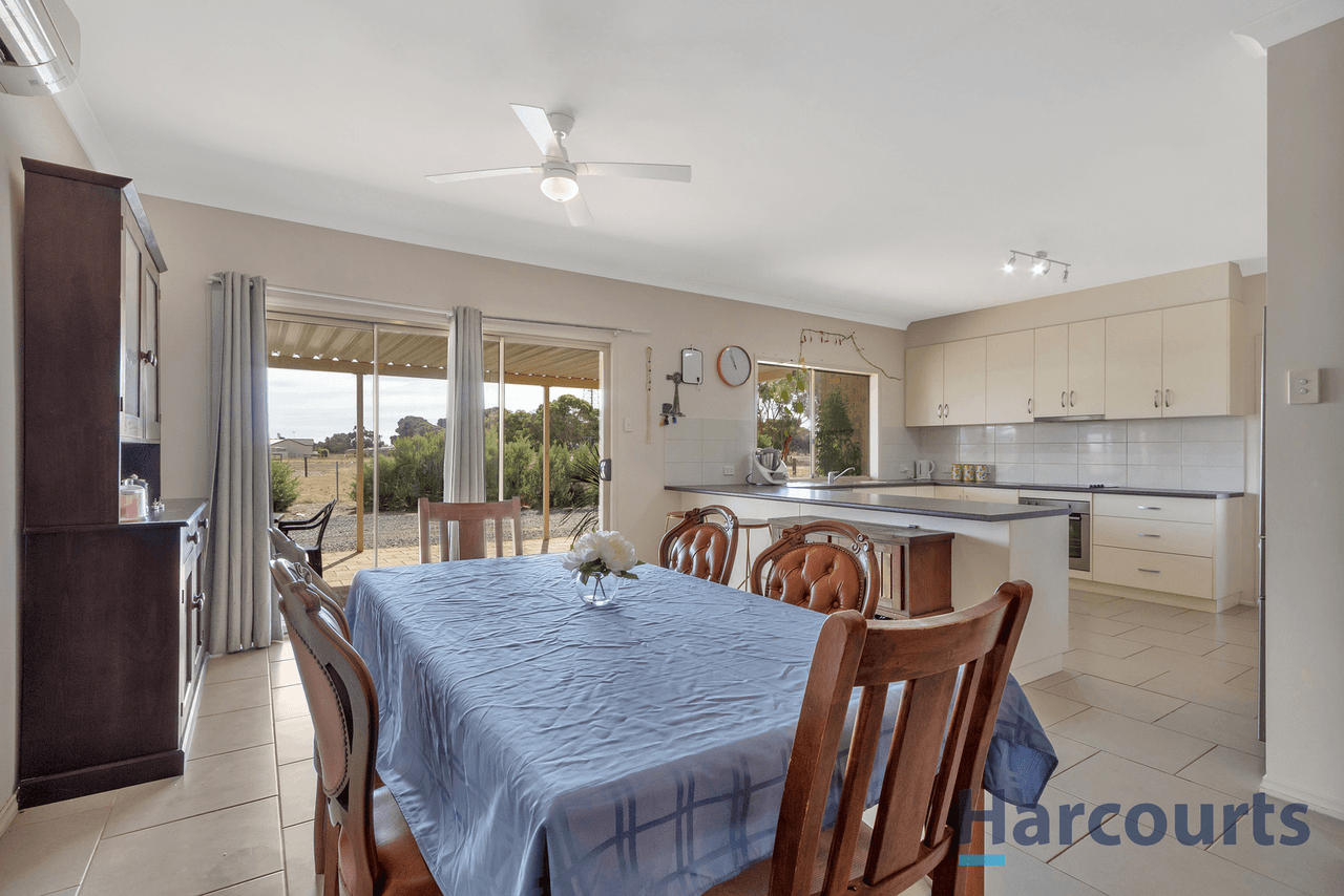 26 Racecourse Road, BALAKLAVA, SA 5461