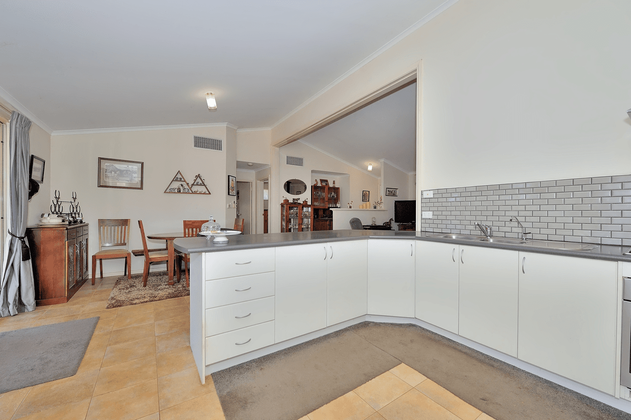 60 Jose Road, BAKERS HILL, WA 6562