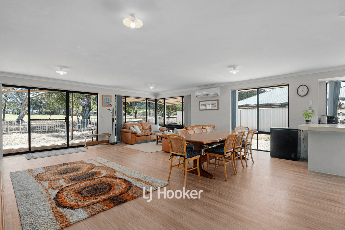 57 Amberley Loop, DUNSBOROUGH, WA 6281