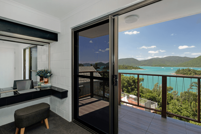 2 Shutehaven Close, SHUTE HARBOUR, QLD 4802