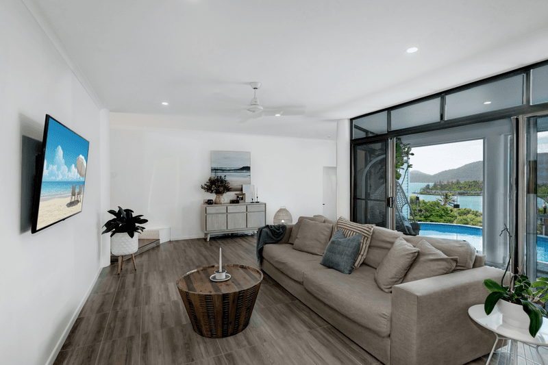 2 Shutehaven Close, SHUTE HARBOUR, QLD 4802