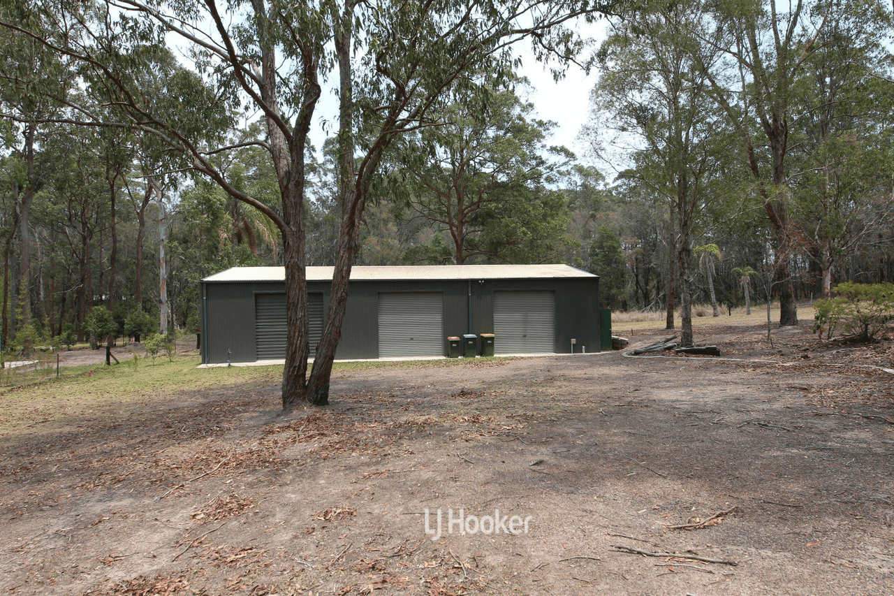 11A Heritage Close, HALLIDAYS POINT, NSW 2430