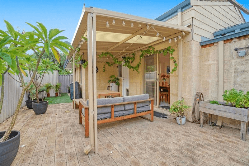 2/53 Calais Road, SCARBOROUGH, WA 6019