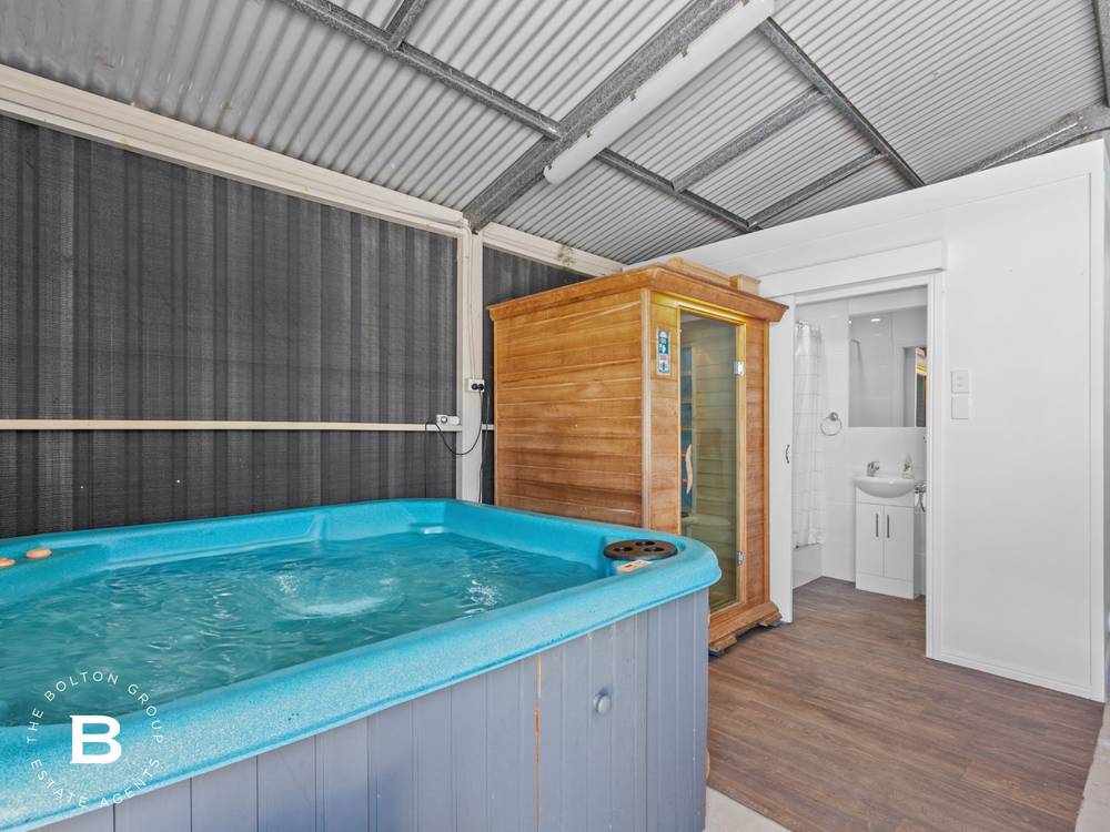 63 Carralluma Crescent, FERNVALE, QLD 4306