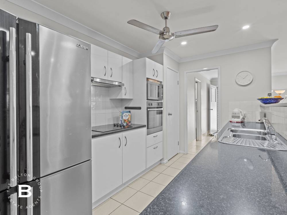 63 Carralluma Crescent, FERNVALE, QLD 4306