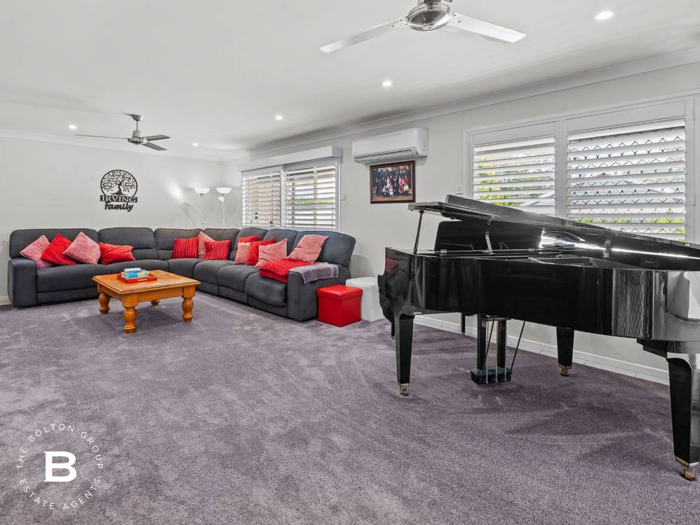 63 Carralluma Crescent, FERNVALE, QLD 4306
