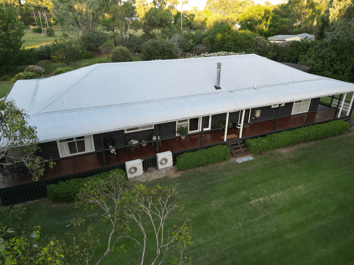 11 Voll Avenue, Oakey, QLD 4401