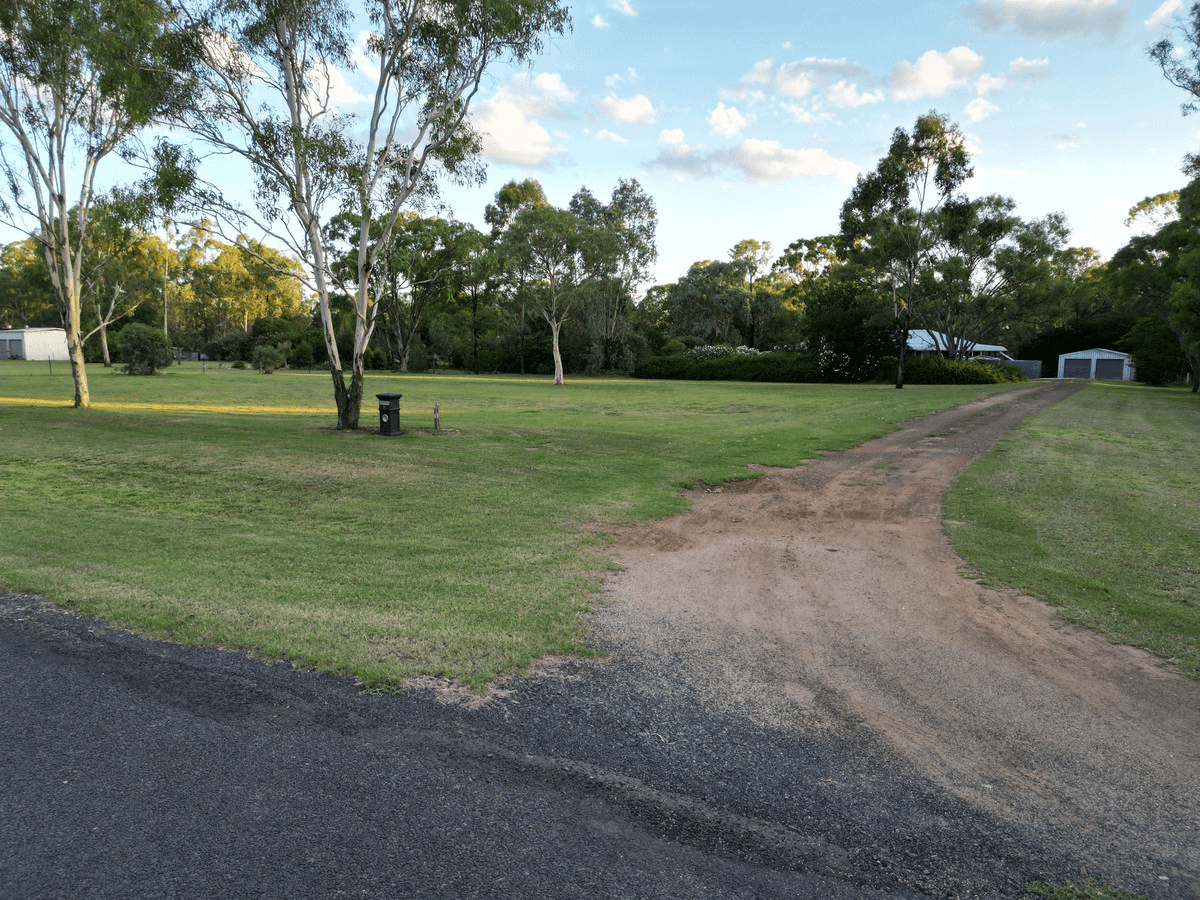 11 Voll Avenue, Oakey, QLD 4401