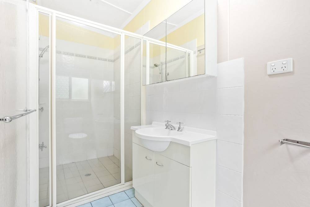 21 Bowen Terrace, THE RANGE, QLD 4700