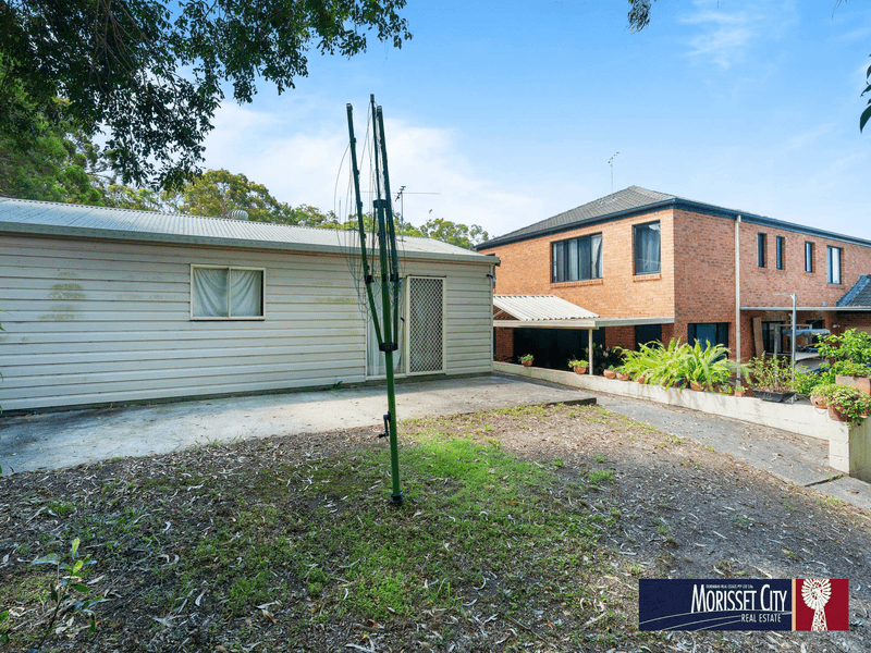 8 Sunshine Parade, SUNSHINE, NSW 2264