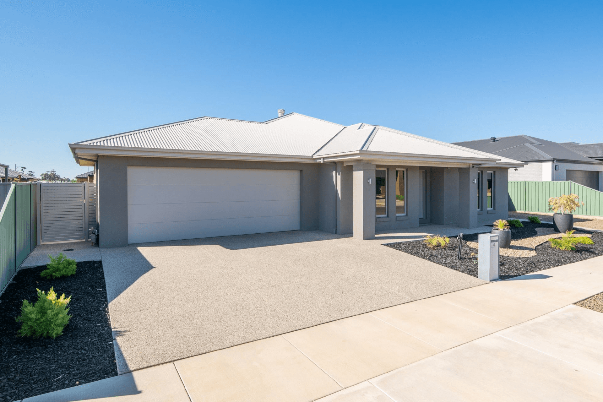 4 Cockatoo Crescent, Kialla, VIC 3631