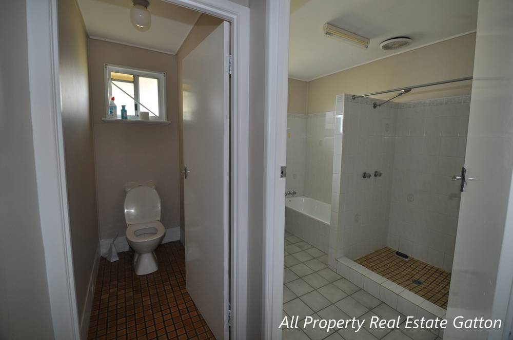 22 Victoria Street, FOREST HILL, QLD 4342
