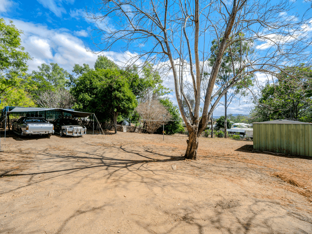 27 Elizabeth Street, ESK, QLD 4312