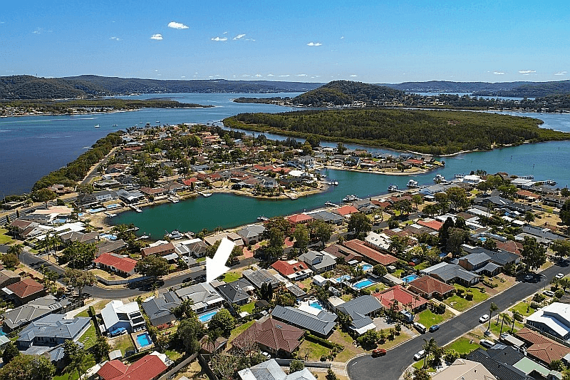 17 Marina View Pde, St Huberts Island, NSW 2257