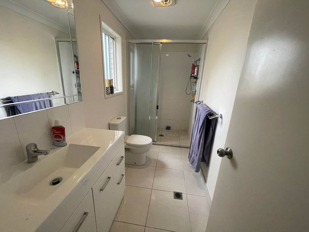 18 Bowen Street, NEBO, QLD 4742