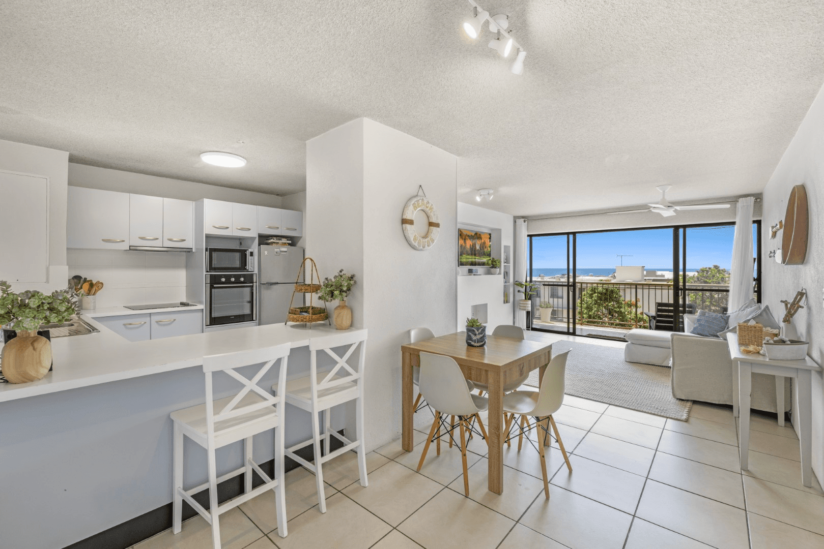 5/14 Warne Terrace, KINGS BEACH, QLD 4551