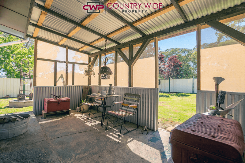 16 Inverell Road, EMMAVILLE, NSW 2371