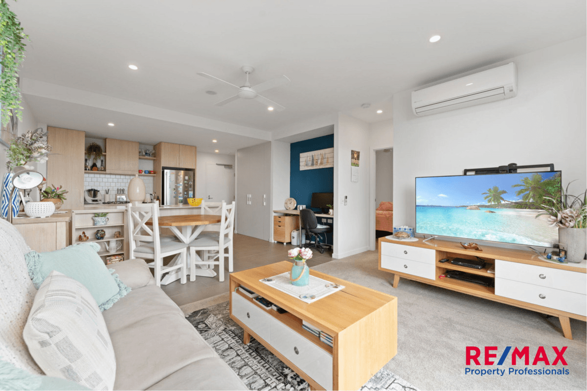 1704/1 Ian Keilar Drive, Springfield Central, QLD 4300