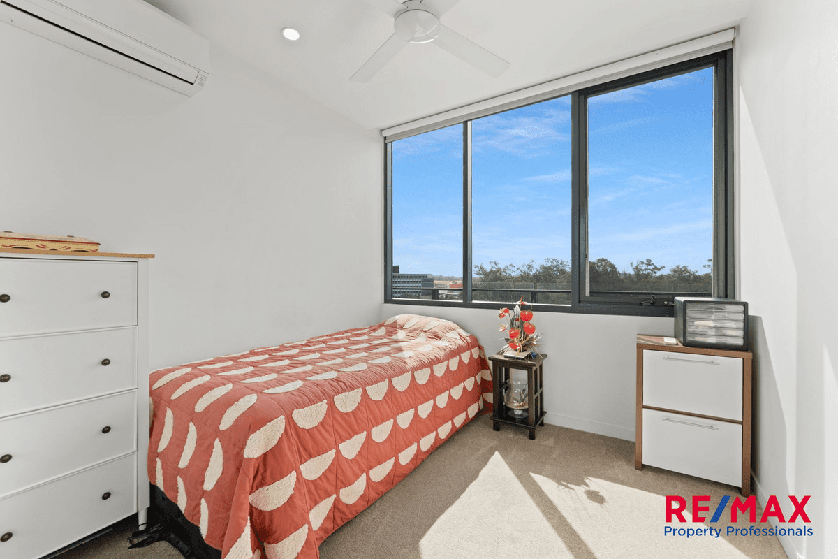 1704/1 Ian Keilar Drive, Springfield Central, QLD 4300