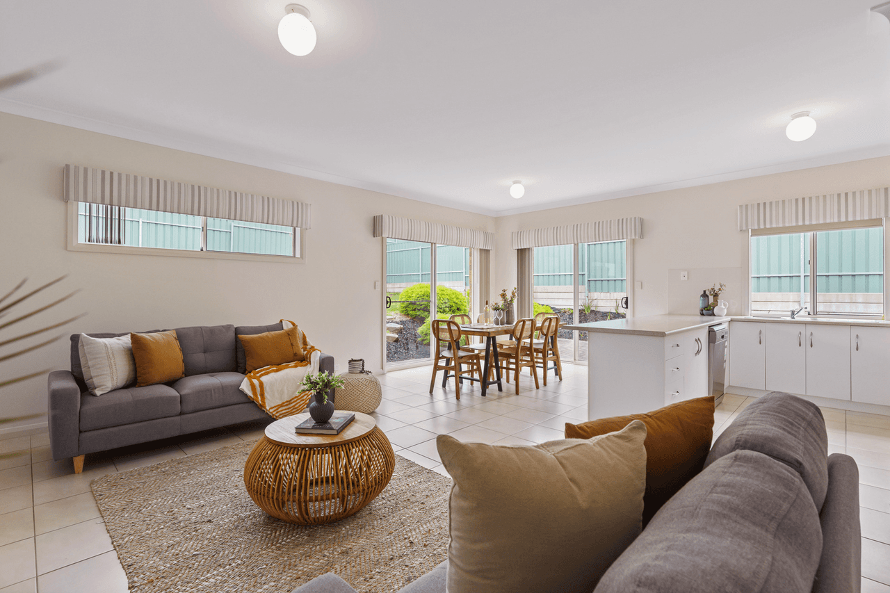 16 Scarlett Court, ENCOUNTER BAY, SA 5211