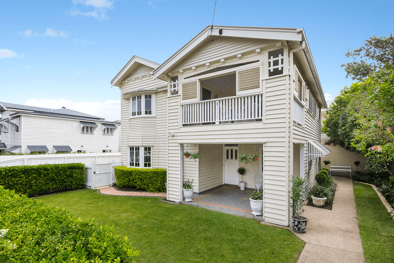 70 Winchester Street, HAMILTON, QLD 4007