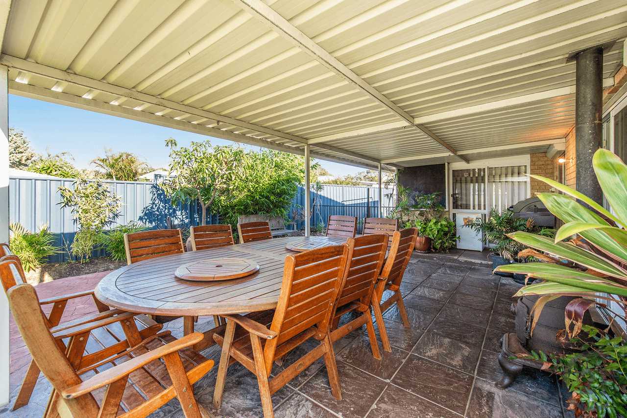 69 Sunningdale Chase, Meadow Springs, WA 6210