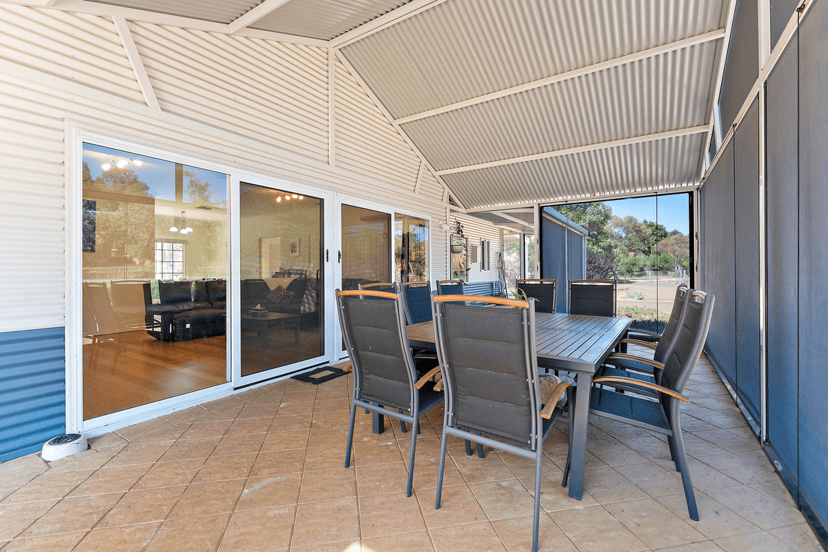 2 Cartland Court, Bedfordale, WA 6112