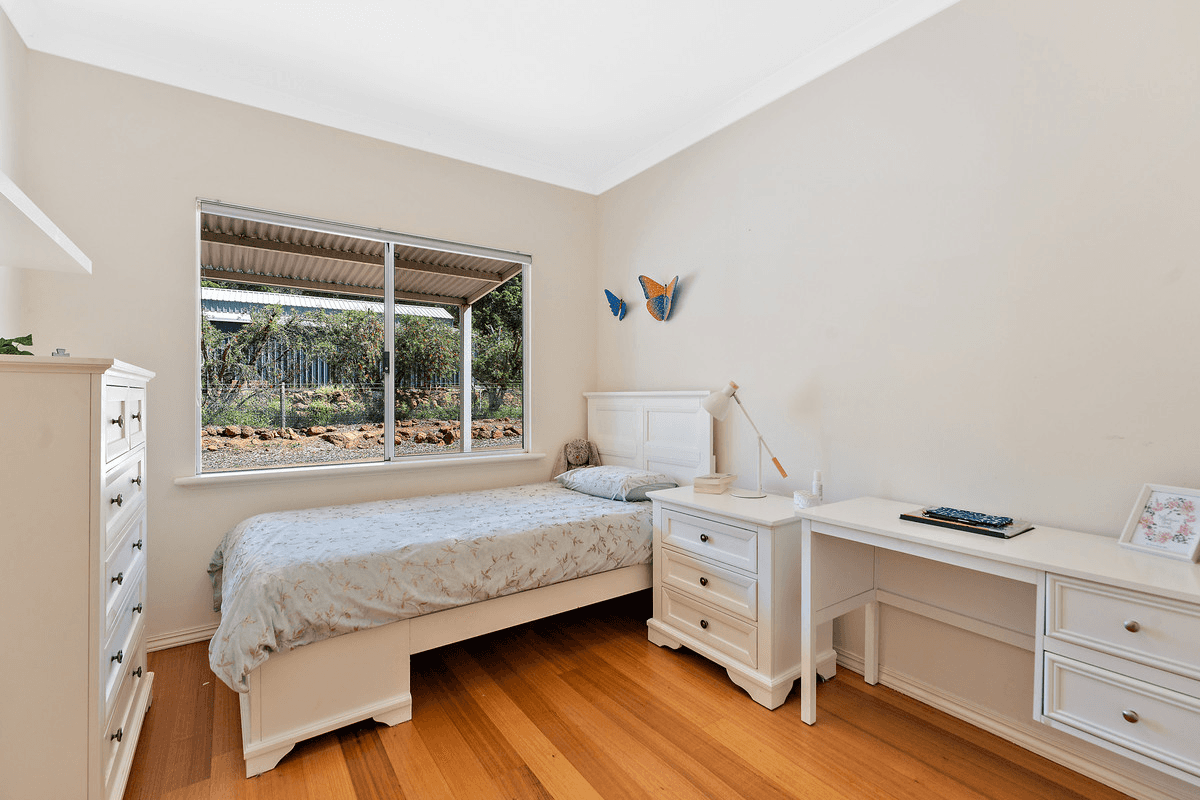 2 Cartland Court, Bedfordale, WA 6112