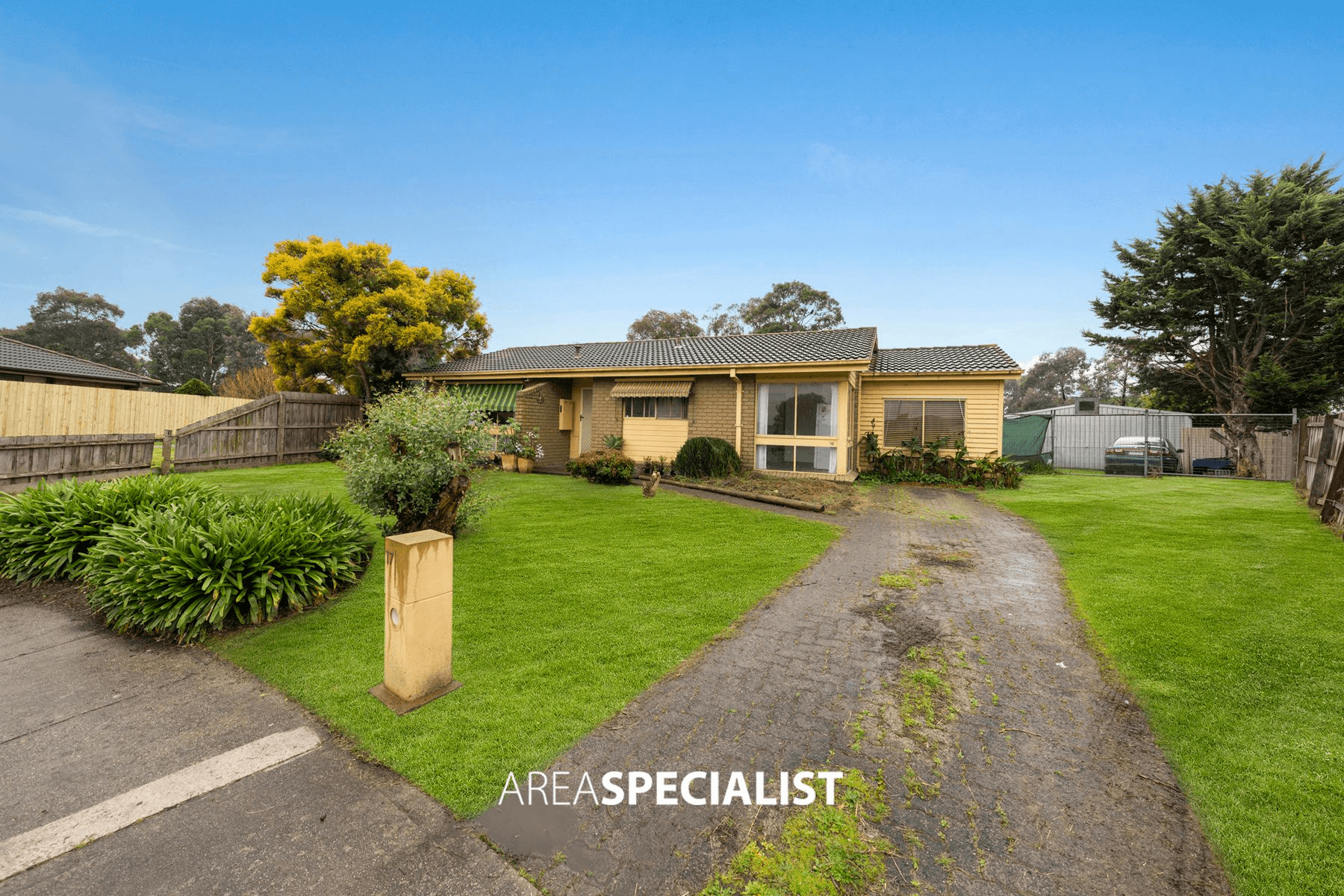 17 Gregory Court, Cranbourne North, VIC 3977