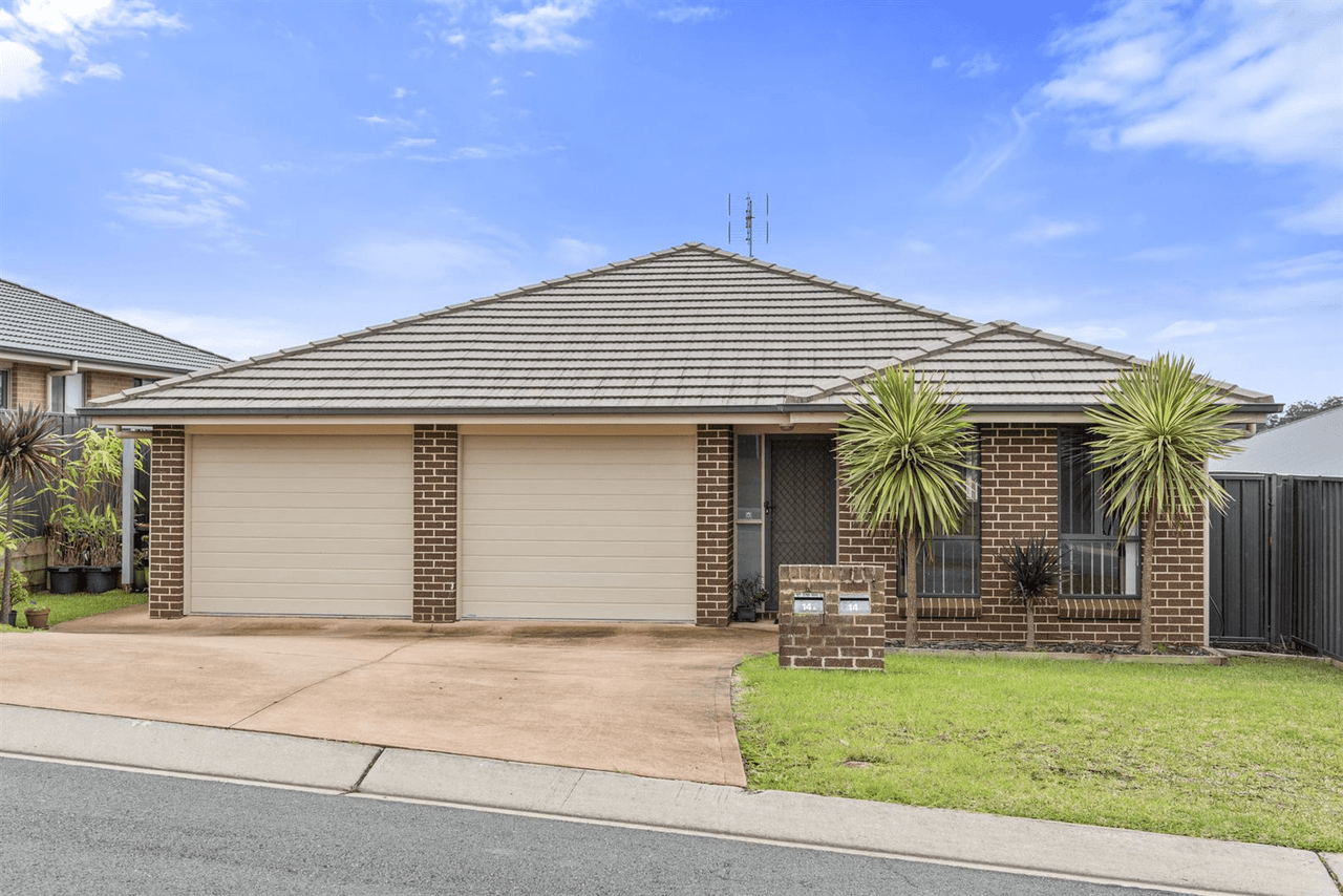 14 &amp; 14A Booyong Avenue, ULLADULLA, NSW 2539