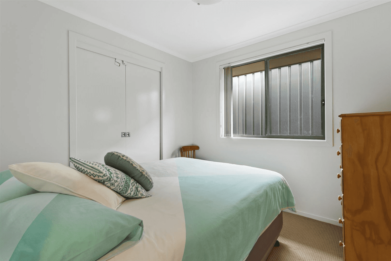 14 &amp; 14A Booyong Avenue, ULLADULLA, NSW 2539