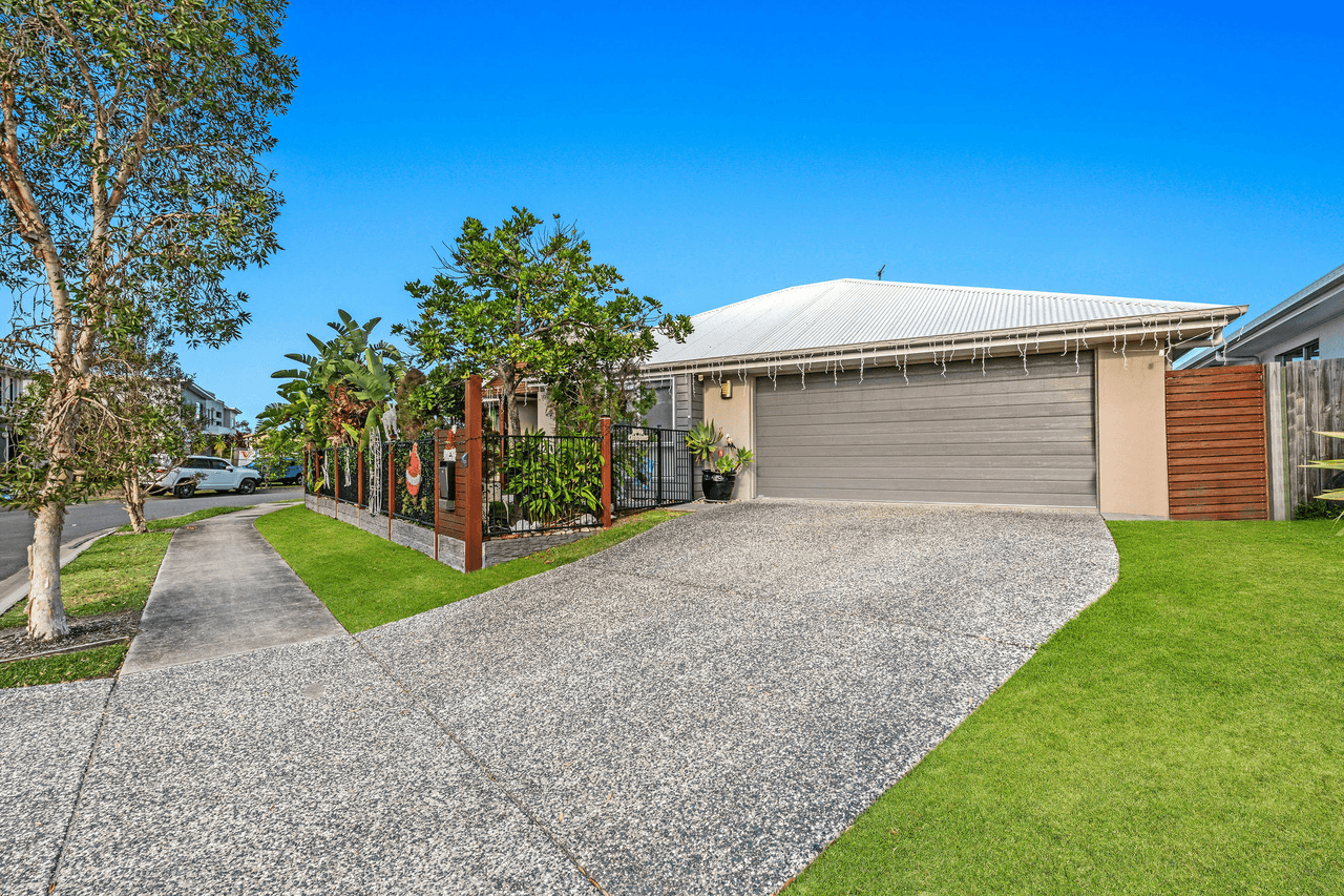 9 Caspian Cct, Mountain Creek, QLD 4557