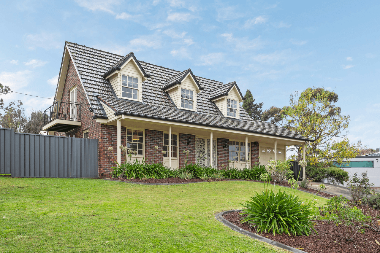 2 Glenarm Court, FLAGSTAFF HILL, SA 5159