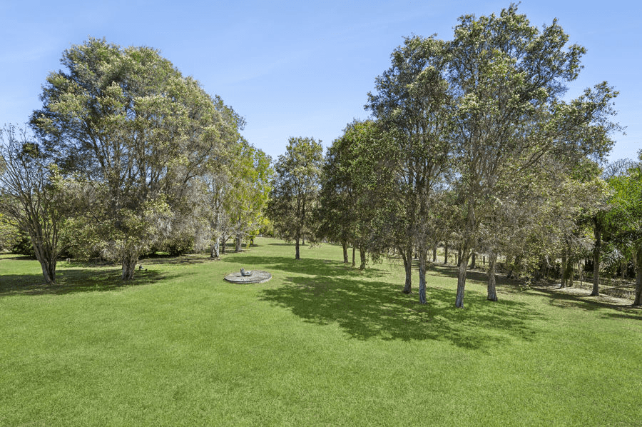 32 Parkland Drive, CHATSWORTH, QLD 4570