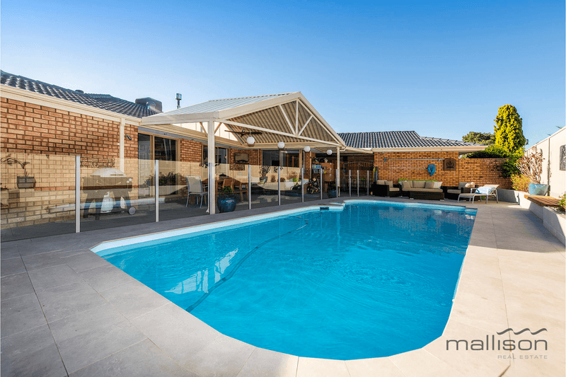 8 Othela Parkway, LEEMING, WA 6149